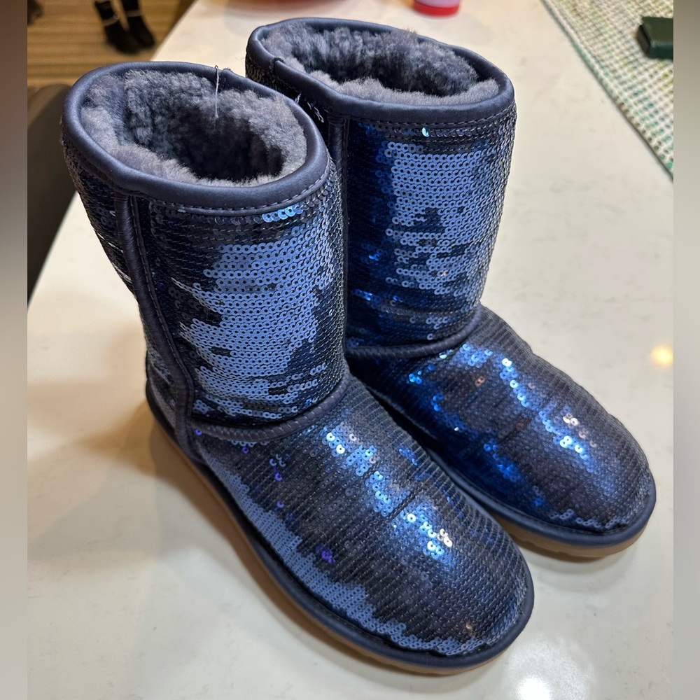 Uggs Size 7